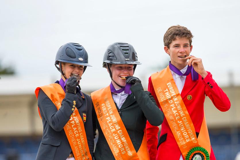 Ireland’s Kate Derwin crowned European U18 Show Jumping Champion after flawless performance on Longford bred horse