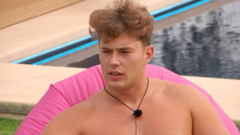 GALLERY | Longford model Maura Higgins issues Curtis with a Love Island ultimatum