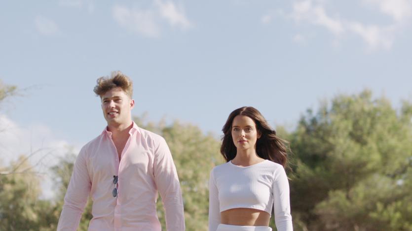 Smitten Curtis tells his Ballymahon beauty Maura on romantic final Love Island date: 'My parents will love you'