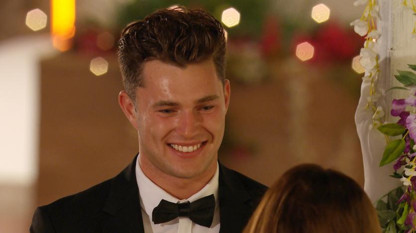 Love Island grand final: Curtis hails Longford model Maura Higgins as 'the most beautiful princess in all the lands'