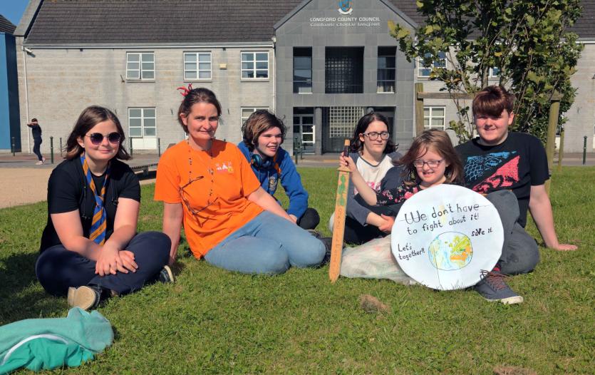 Eliza Jane and Joanna Pearman, Owen Petticrew, Maria Corkery, Lilly May and Paul Smyth Picture: Shelley Corcoran