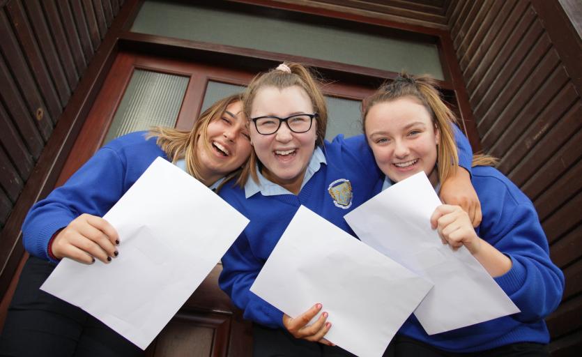 Scoil Mhuire; Zuzanna Glogowska, Niamh Burke, Caoimhe Basket Picture: Shelley Corcoran