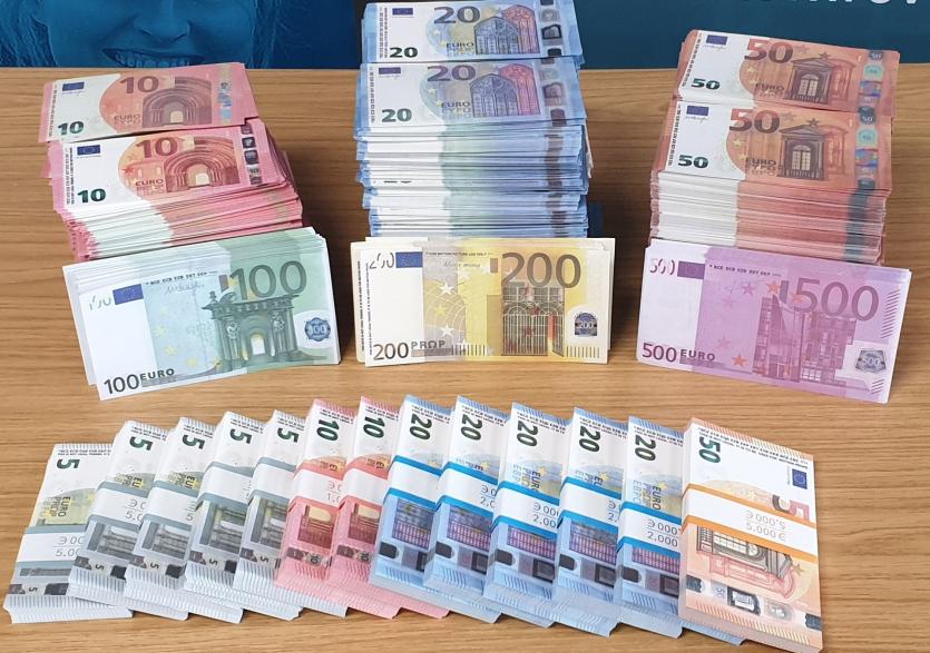Dummy money warning - don't be caught out by 'movie money' circulating in Longford 