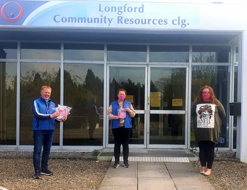 Midlands Polish Community volunteers sew an incredible 5,000 masks for frontline workers in Longford and beyond