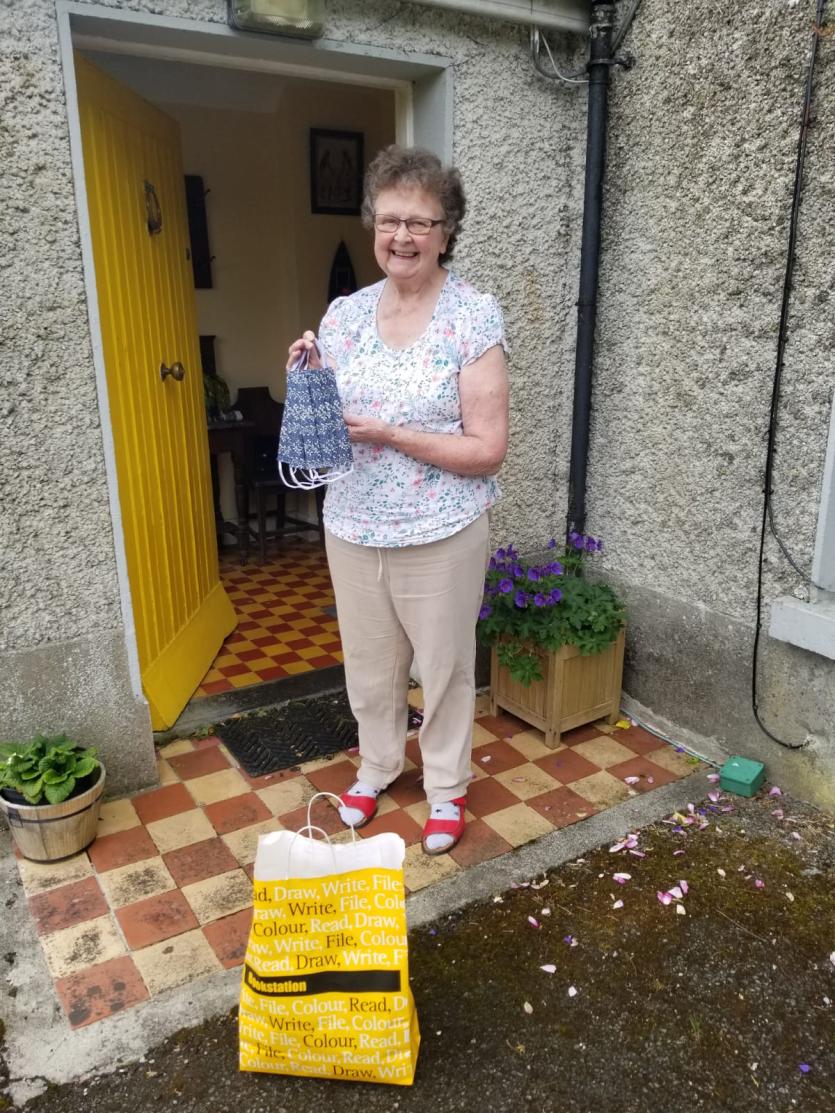 Midlands Polish Community volunteers sew an incredible 5,000 masks for frontline workers in Longford and beyond