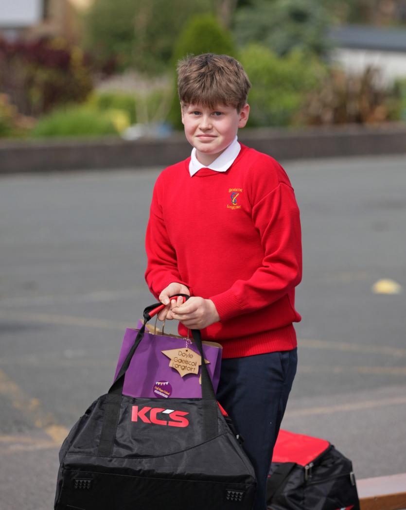 GALLERY | Sun beams down for Gaelscoil Longfoirt 'Slán le Rang 6' graduation ceremony