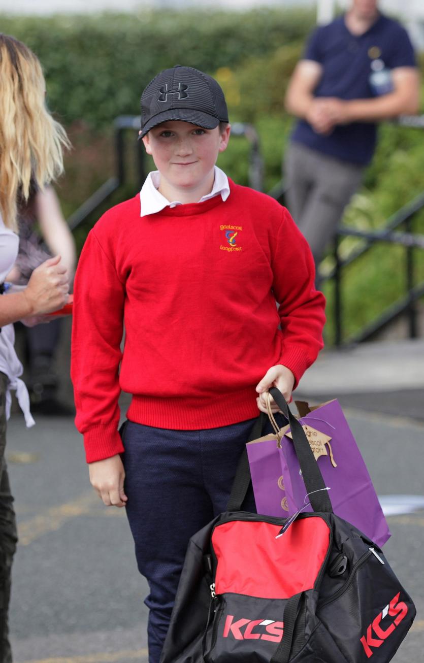 GALLERY | Sun beams down for Gaelscoil Longfoirt 'Slán le Rang 6' graduation ceremony