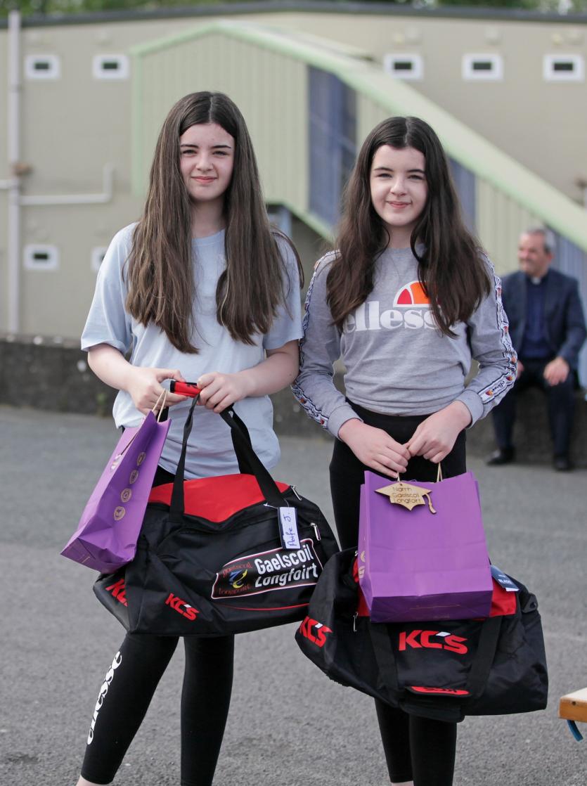GALLERY | Sun beams down for Gaelscoil Longfoirt 'Slán le Rang 6' graduation ceremony