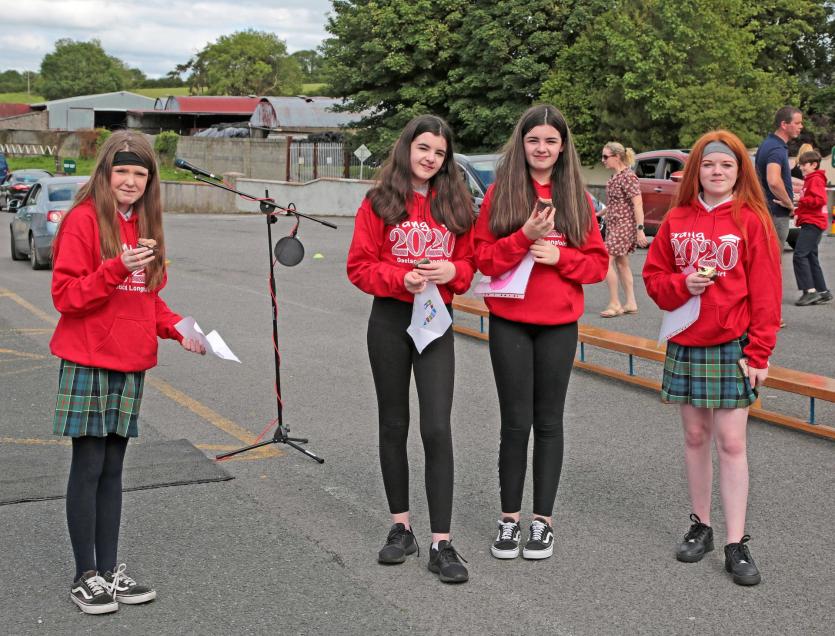 GALLERY | Sun beams down for Gaelscoil Longfoirt 'Slán le Rang 6' graduation ceremony