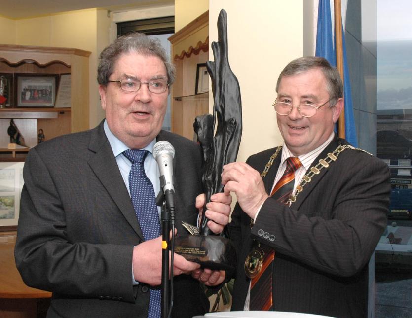 PHOTO GALLERY | Looking back at when the late John Hume was bestowed with the Freedom of Longford