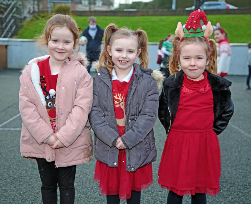 GALLERY | Great excitement as Santa visits Gaelscoil Longfoirt
