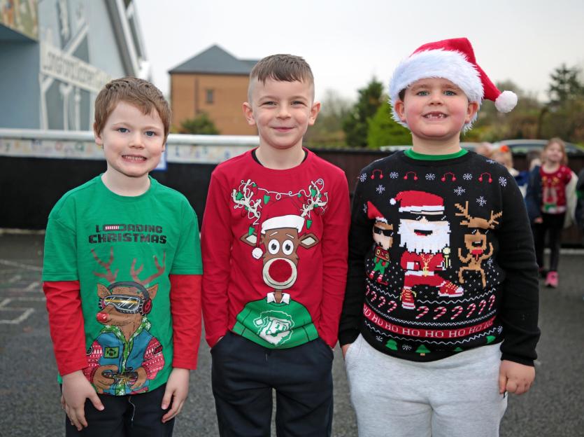 GALLERY | Great excitement as Santa visits Gaelscoil Longfoirt