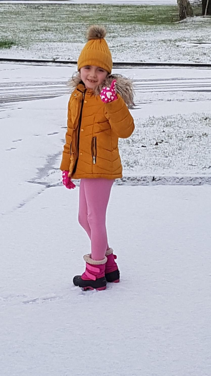 Snowy Longford Gallery 4: A selection of lovely Longford sneactha photos