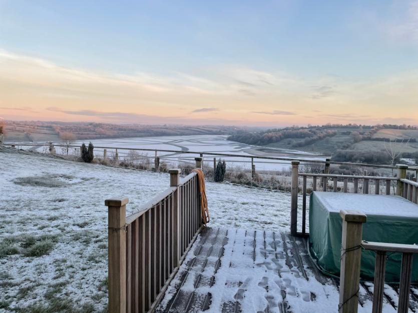 Snowy Longford Gallery 6: Snow fun and Longford sneachta scenes 