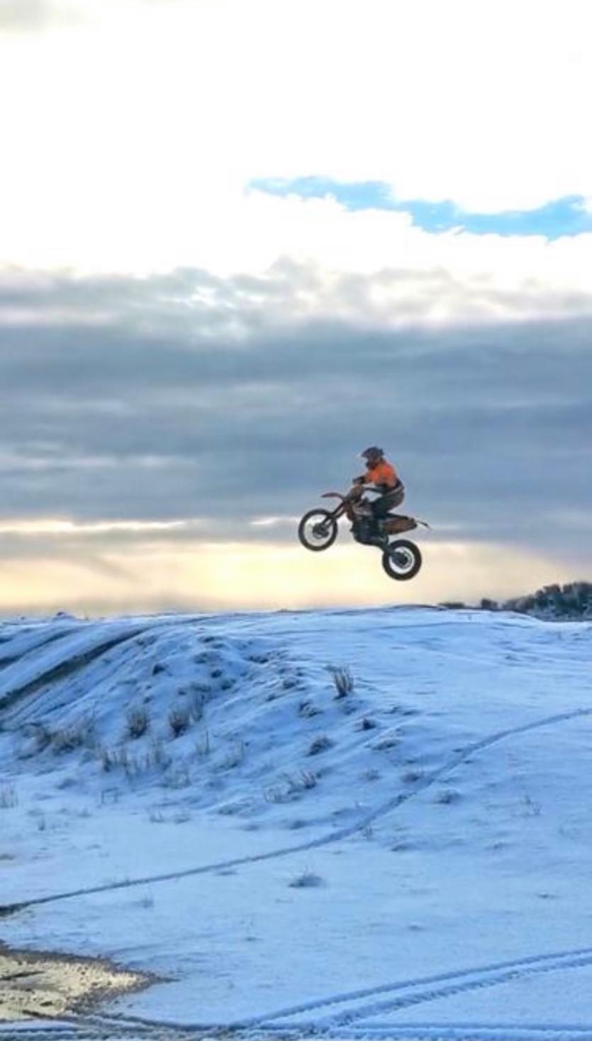 Snowy Longford Gallery 7: Snow fun in Longford winter wonderland 